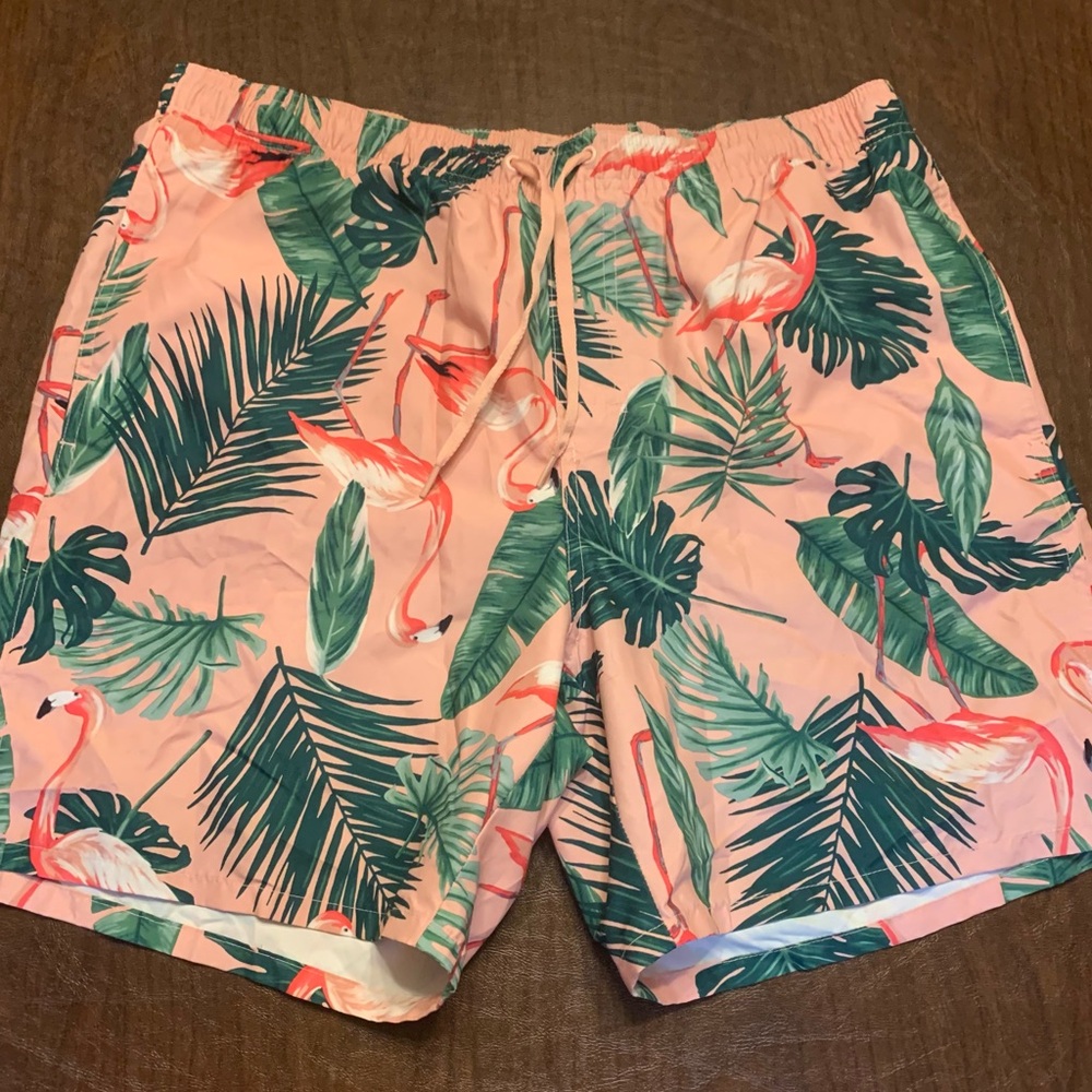Men’s Tropical Flamingo Swim Shorts Size Large